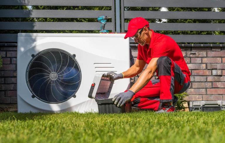 Faut-il entretenir sa pompe à chaleur avant l'hiver à Sens ?